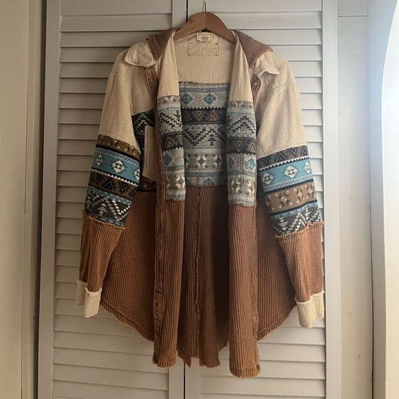 Buckle Shacket - Picture 7 of 15